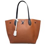 Louis Vuitton Lockme Go M52408